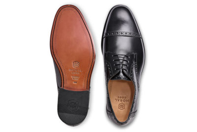 紳士革靴の定番ストレートチップ　ニュートンブラック NEWTON BLACK